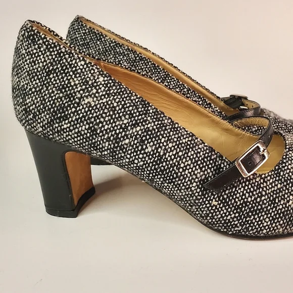 Tweed Vintage Talbots Office Heels with Buckled Leather Band - Picture 9 of 15